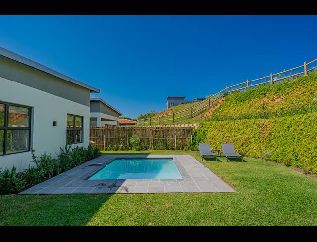 3 BEDROOM TOWNHOUSE FOR SALE IN PALM LAKES ESTATE